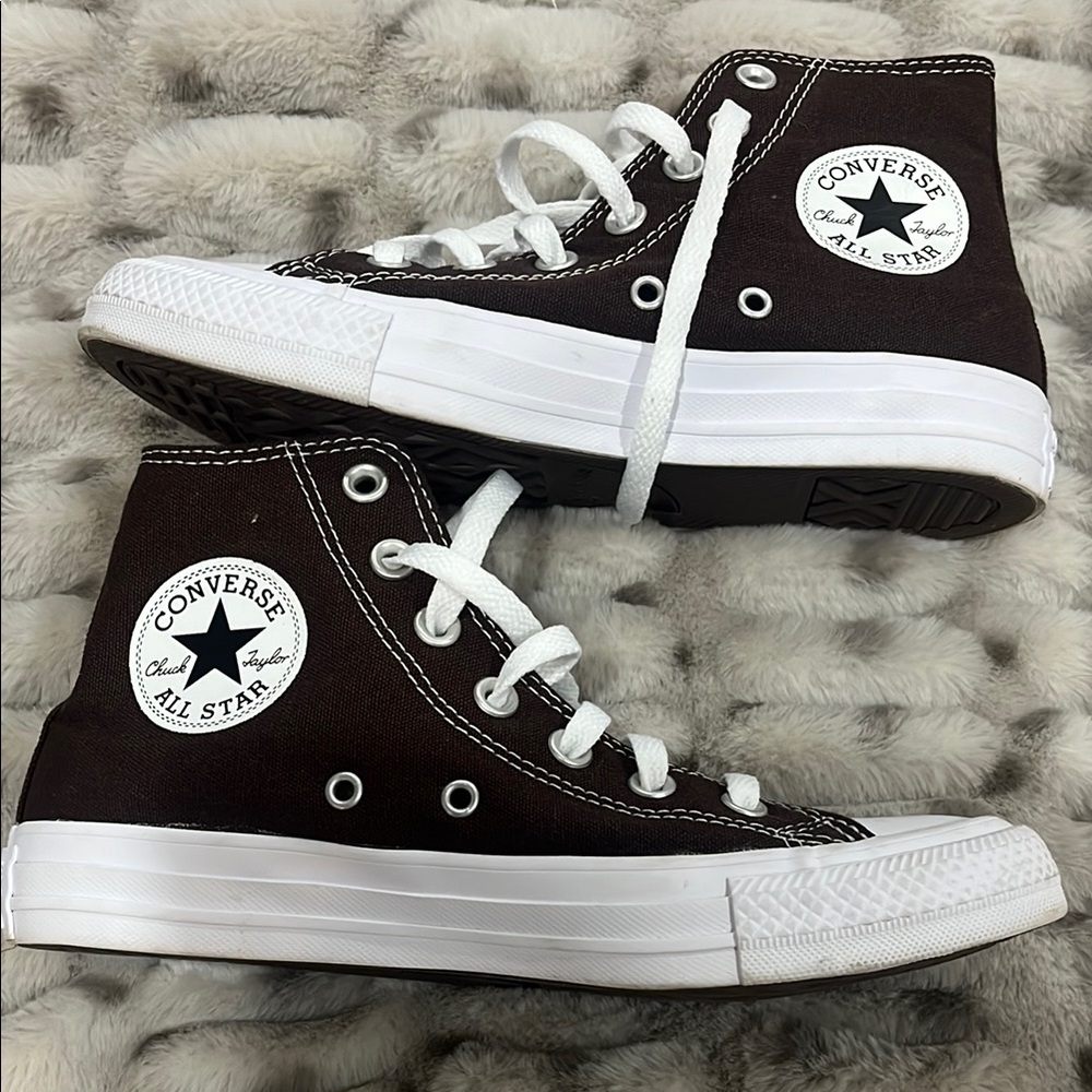 Converse High-Top Sneakers - Brown
Only worn a handful of times.